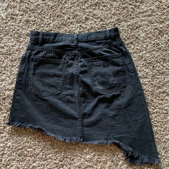 Black denim skirt - Picture 2 of 2